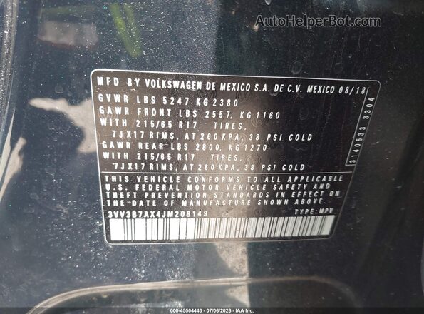 3VV3B7AX4JM208149 2018 VOLKSWAGEN TIGUAN Green ძრავის განყოფილების ხედი
