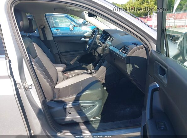 3VV3B7AX4MM034751 2021 VOLKSWAGEN TIGUAN Silver Front interior view