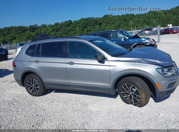 3VV3B7AX4MM034751 2021 VOLKSWAGEN TIGUAN Silver Rear interior view