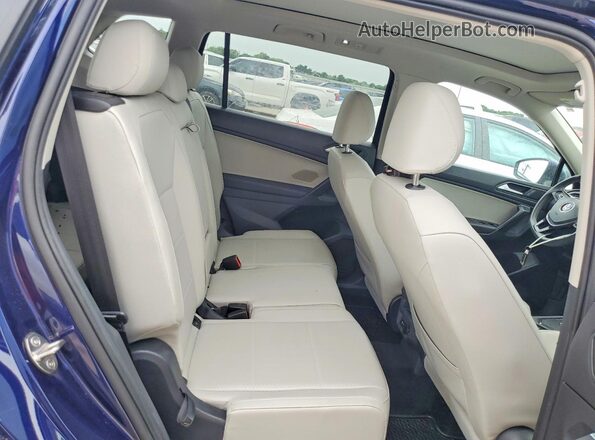 3VV3B7AX4MM144215 2021 VOLKSWAGEN TIGUAN Синий Вид задней части салона