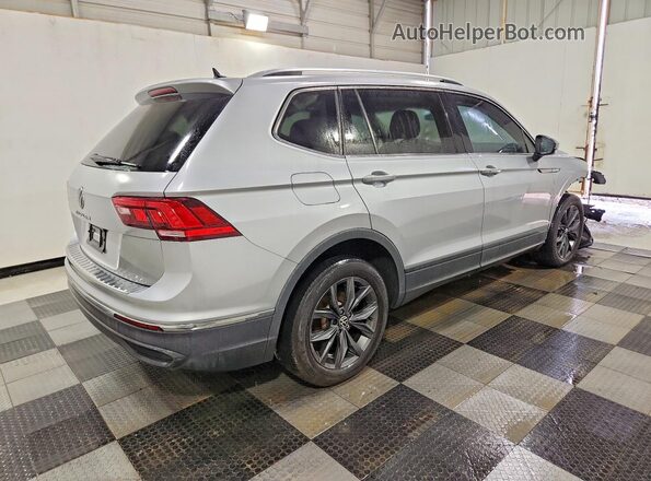 3VV3B7AX4NM105836 2022 VOLKSWAGEN TIGUAN Silver Rear right