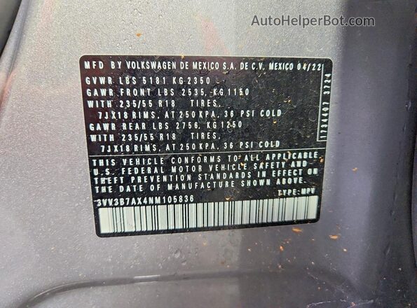 3VV3B7AX4NM105836 2022 VOLKSWAGEN TIGUAN Silver 360 interior view