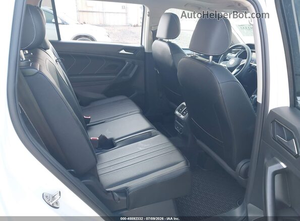 3VV3B7AX4NM124452 2022 VOLKSWAGEN TIGUAN White VIN კოდის სტიკერის ხედი