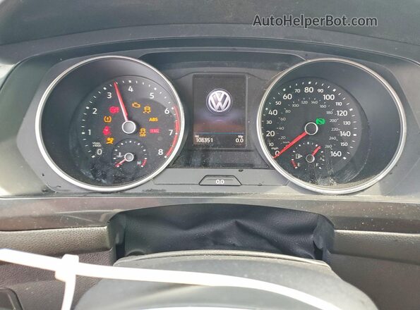 3VV3B7AX5JM190874 2018 VOLKSWAGEN TIGUAN Gray Instrument cluster view