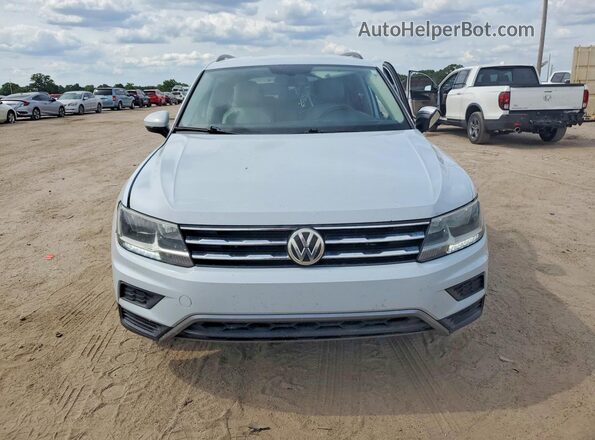 3VV3B7AX5JM190874 2018 VOLKSWAGEN TIGUAN Gray Front view
