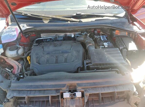 3VV3B7AX5LM006634 2020 VOLKSWAGEN TIGUAN Red Rear interior view