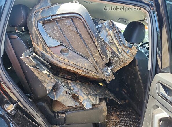 3VV3B7AX5RM066955 2024 VOLKSWAGEN TIGUAN Black Vista de los asientos traseros