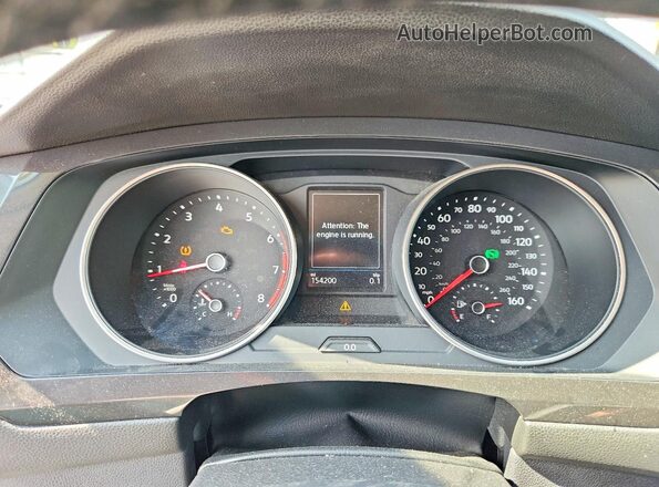 3VV3B7AX6JM041714 2018 VOLKSWAGEN TIGUAN Black ხელსაწყოთა პანელის ხედი