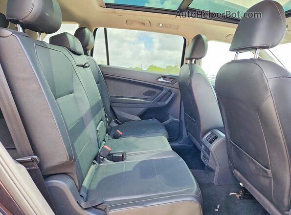 3VV3B7AX6JM088399 2018 VOLKSWAGEN TIGUAN Black Vista interior trasera