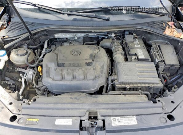 3VV3B7AX6JM089102 2018 VOLKSWAGEN TIGUAN Black Widok komory silnika