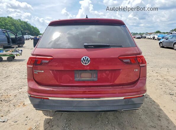 3VV3B7AX6JM133440 2018 VOLKSWAGEN TIGUAN Красный Вид сзади