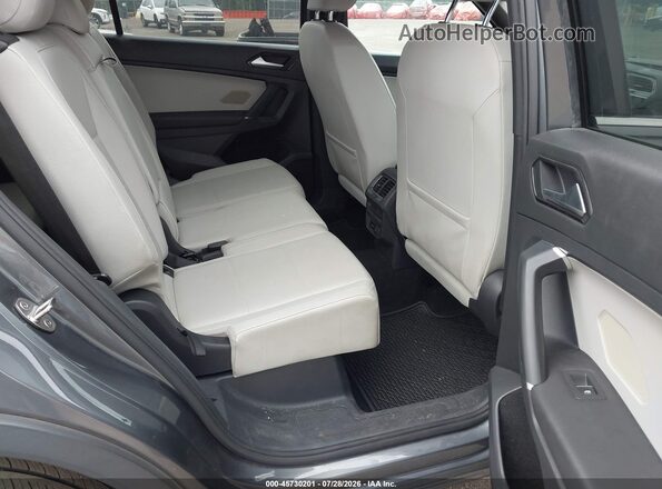 3VV3B7AX6JM155969 2018 VOLKSWAGEN TIGUAN Gray VIN sticker view