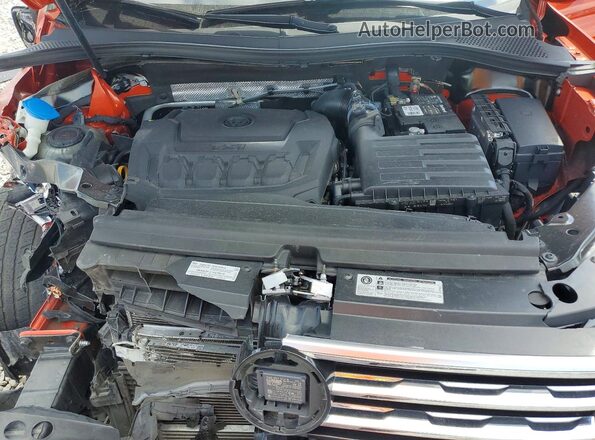 3VV3B7AX6JM208539 2018 VOLKSWAGEN TIGUAN Orange ძრავის განყოფილების ხედი