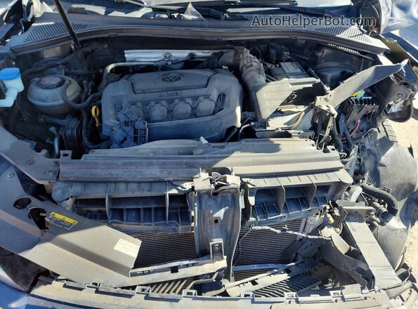 3VV3B7AX6JM210064 2018 VOLKSWAGEN TIGUAN Gray Widok wnętrza z tyłu