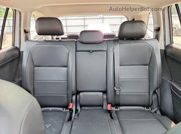 3VV3B7AX6KM041455 2019 VOLKSWAGEN TIGUAN White უკანა სავარძლების ხედი