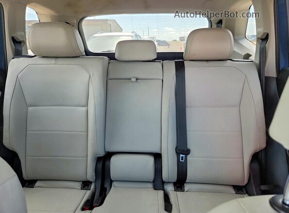3VV3B7AX6KM062306 2019 VOLKSWAGEN TIGUAN Синий Вид задних сидений