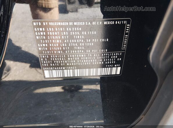3VV3B7AX6KM136923 2019 VOLKSWAGEN TIGUAN Black Widok komory silnika
