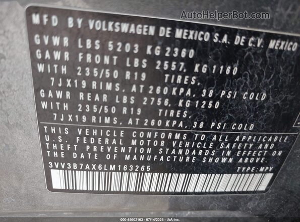 3VV3B7AX6LM163265 2020 VOLKSWAGEN TIGUAN Gray Widok komory silnika