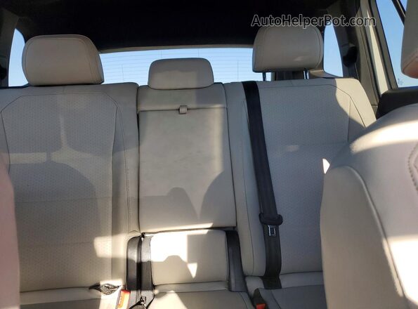 3VV3B7AX6LM175139 2020 VOLKSWAGEN TIGUAN Белый Вид задних сидений