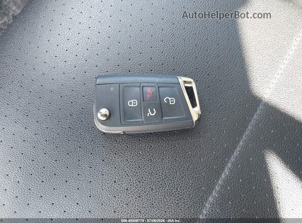 3VV3B7AX6MM059649 2021 VOLKSWAGEN TIGUAN Gray Առջևի վահանակի տեսք