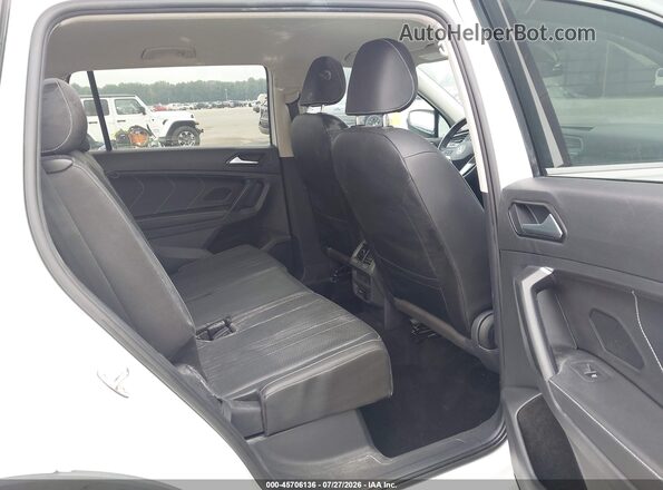 3VV3B7AX6PM071496 2023 VOLKSWAGEN TIGUAN White VIN sticker view