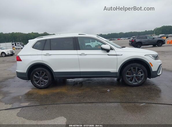 3VV3B7AX6PM071496 2023 VOLKSWAGEN TIGUAN White Rear interior view