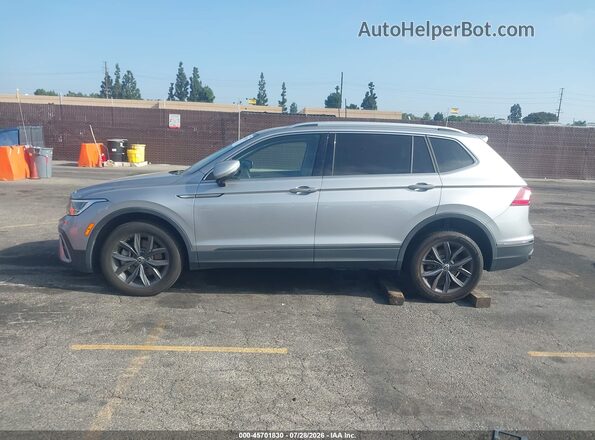 3VV3B7AX6PM114184 2023 VOLKSWAGEN TIGUAN Silver Vista interior de 360 grados