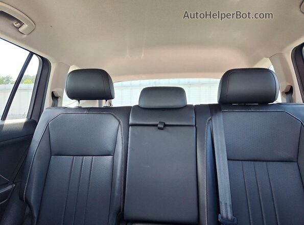 3VV3B7AX6PM117148 2021 VOLKSWAGEN TIGUAN Серый Вид задних сидений
