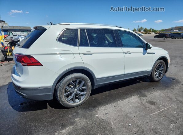 3VV3B7AX6RM044043 2024 VOLKSWAGEN TIGUAN White Vista de la etiqueta del VIN