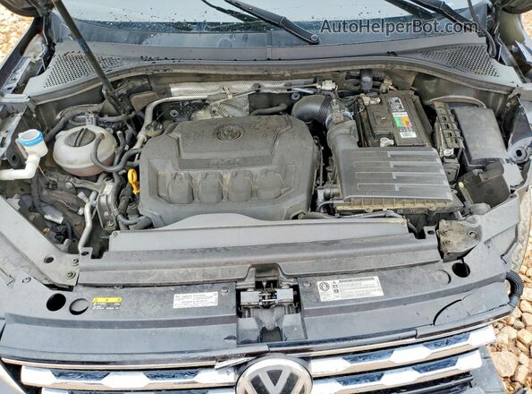 3VV3B7AX7JM003926 2018 VOLKSWAGEN TIGUAN Black Вид підкапотного простору