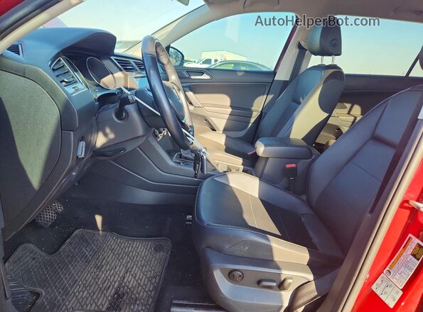 3VV3B7AX7KM064162 2019 VOLKSWAGEN TIGUAN Burgundy Widok wnętrza z przodu