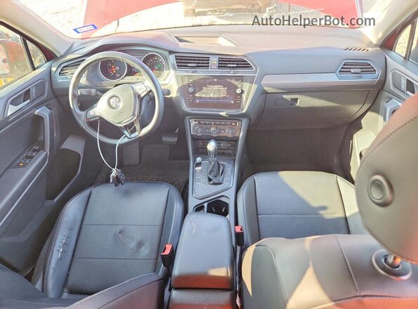 3VV3B7AX7KM064162 2019 VOLKSWAGEN TIGUAN Burgundy Widok deski rozdzielczej