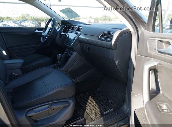 3VV3B7AX7LM129612 2020 VOLKSWAGEN TIGUAN Gray წინა სალონის ხედი