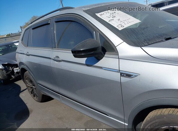 3VV3B7AX7MM013585 2021 VOLKSWAGEN TIGUAN Silver Vista interior trasera