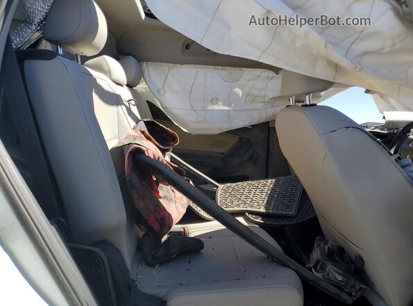3VV3B7AX7MM057313 2021 VOLKSWAGEN TIGUAN White Vista de los asientos traseros