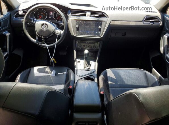 3VV3B7AX7MM099402 2021 VOLKSWAGEN TIGUAN Черный Вид панели приборов