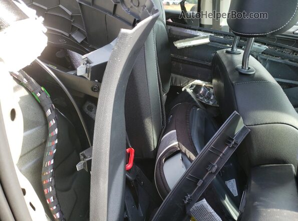 3VV3B7AX7NM107175 2022 VOLKSWAGEN TIGUAN Gray Հետևի նստատեղերի տեսք