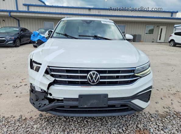 3VV3B7AX7PM041424 2023 VOLKSWAGEN TIGUAN White Widok z przodu