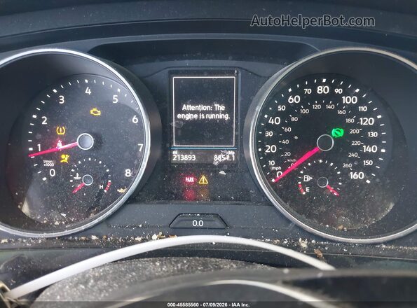 3VV3B7AX8JM183286 2018 VOLKSWAGEN TIGUAN White Հետևի նստատեղերի տեսք