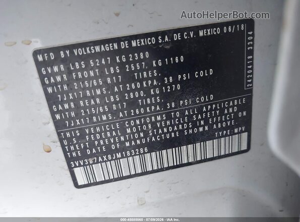 3VV3B7AX8JM183286 2018 VOLKSWAGEN TIGUAN White Շարժիչի բաժամունքի տեսք