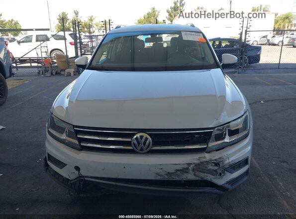 3VV3B7AX8JM183286 2018 VOLKSWAGEN TIGUAN White Սարքավորումների վահանակի տեսք