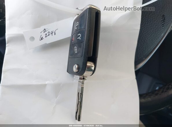 3VV3B7AX8JM183286 2018 VOLKSWAGEN TIGUAN White Առջևի վահանակի տեսք