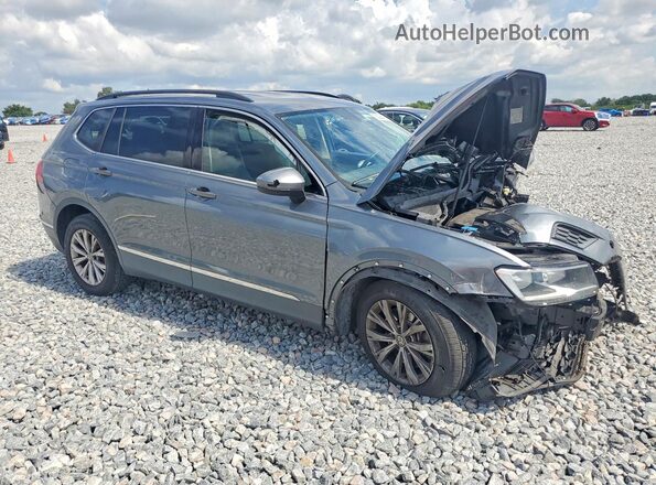 3VV3B7AX8JM213550 2018 VOLKSWAGEN TIGUAN Gray Przód prawy