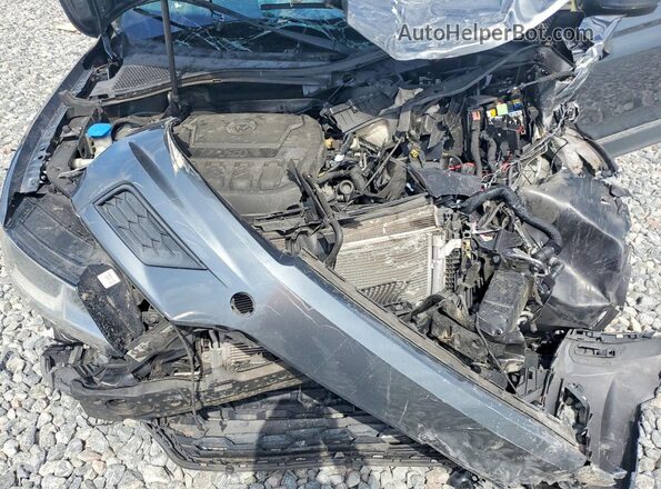 3VV3B7AX8JM213550 2018 VOLKSWAGEN TIGUAN Gray Widok wnętrza z tyłu