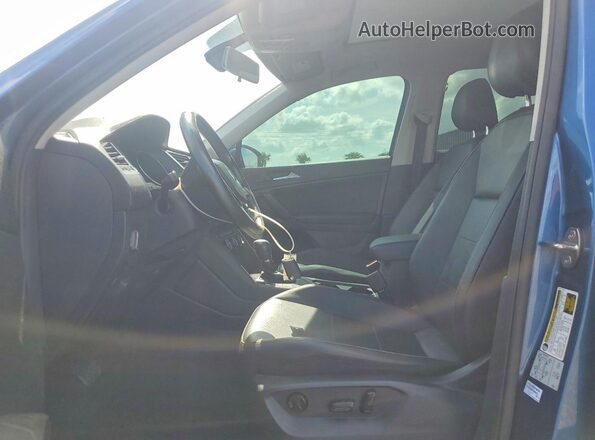 3VV3B7AX8KM052747 2019 VOLKSWAGEN TIGUAN Blue Вид салону спереду