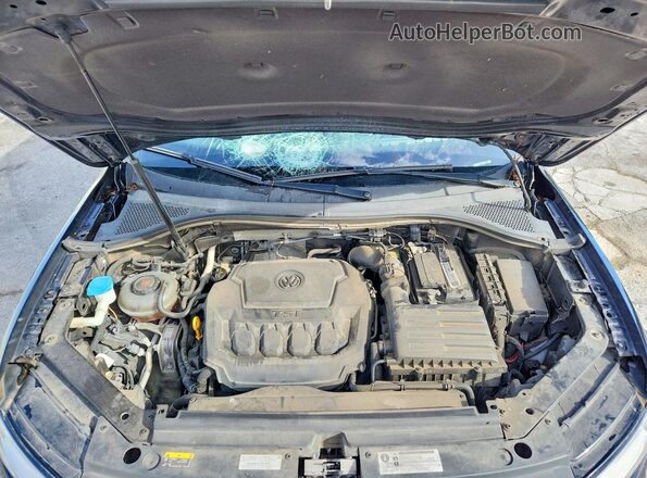 3VV3B7AX8KM102644 2019 VOLKSWAGEN TIGUAN Black Widok komory silnika
