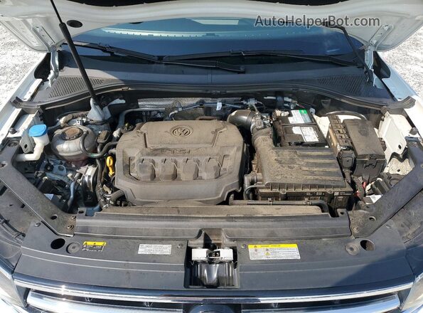 3VV3B7AX8NM044765 2022 VOLKSWAGEN TIGUAN White Widok komory silnika