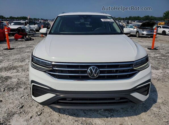 3VV3B7AX8NM044765 2022 VOLKSWAGEN TIGUAN White Widok z przodu