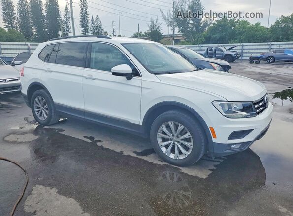 3VV3B7AX9JM029914 2018 VOLKSWAGEN TIGUAN White Delantero derecho