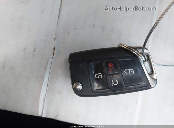 3VV3B7AX9JM047457 2018 VOLKSWAGEN TIGUAN White Widok deski rozdzielczej